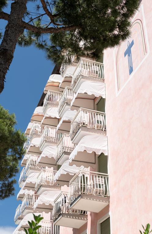 Hotel Trevi Lido di Jesolo Luaran gambar