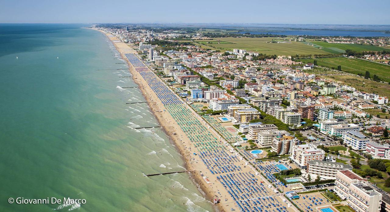Hotel Trevi Lido di Jesolo Luaran gambar